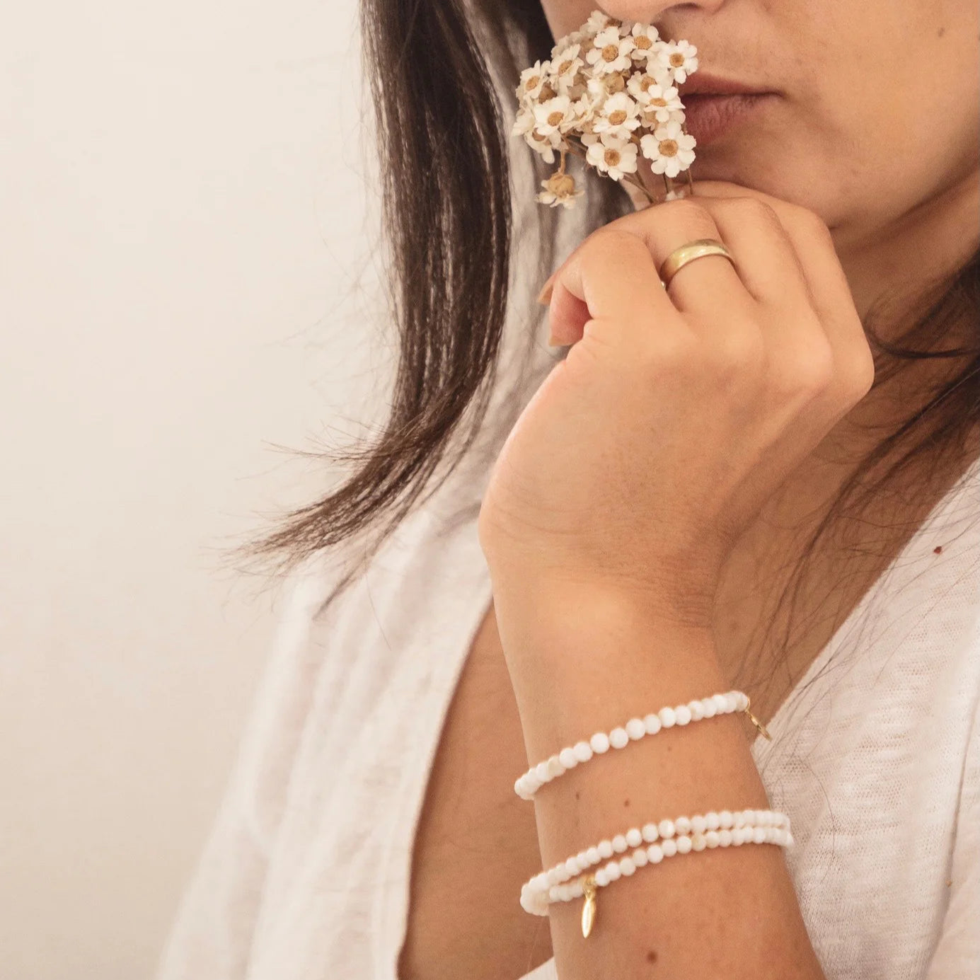 Pulseira Me and Mom -  Light Shell Stone