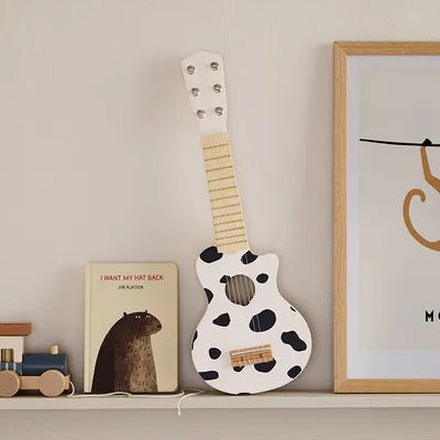Guitarra Preta e Branca