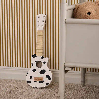 Guitarra Preta e Branca