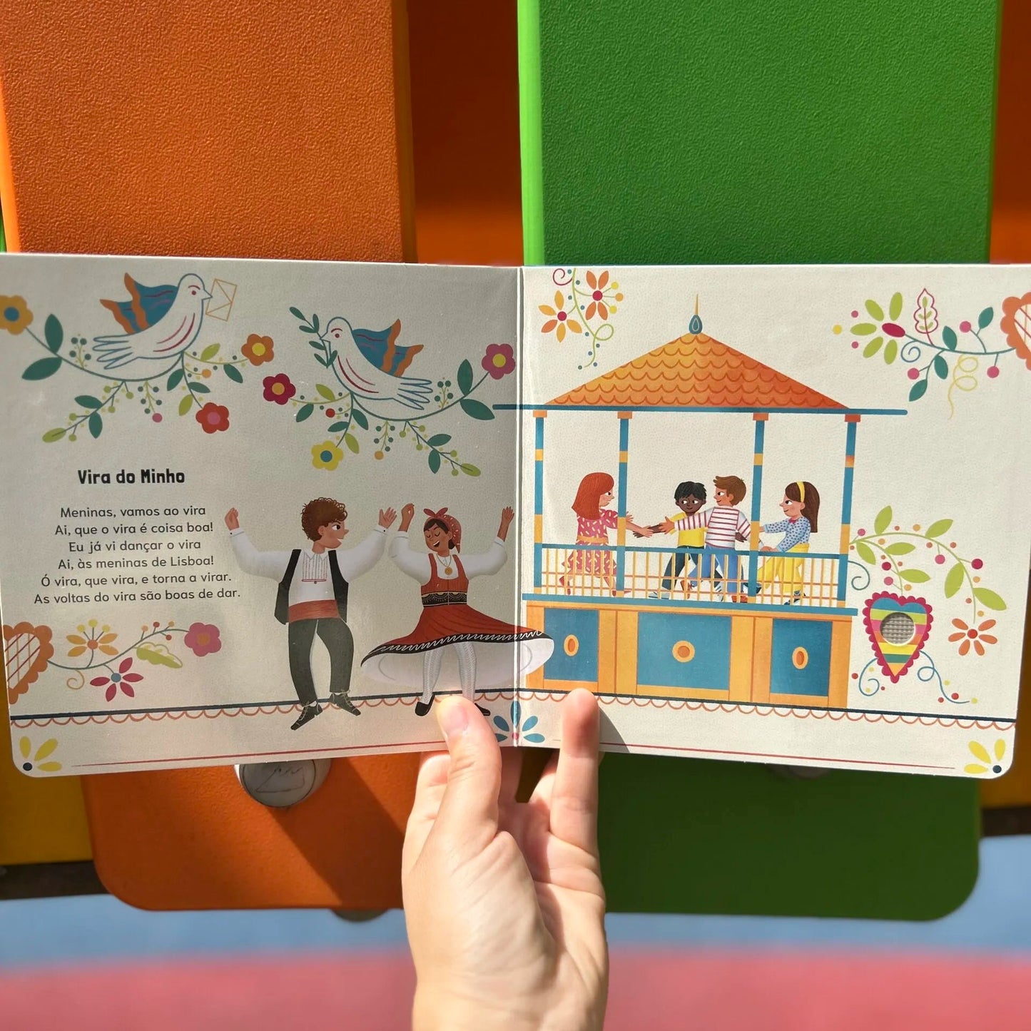 Livro Musical - Olaré